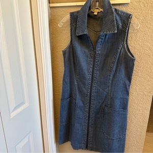 Denim Front Zip Dress with Pockets Size 6 Very Cute & Flattering
